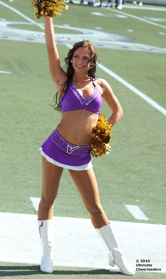 Washington Redskins Cheerleaders Photos from Week 12 – Ultimate Cheerleaders