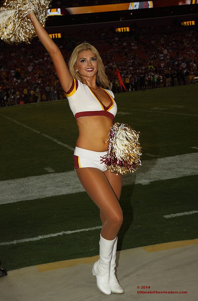 NFL Pre-season: The Washington Redskins Cheerleaders – Ultimate Cheerleaders