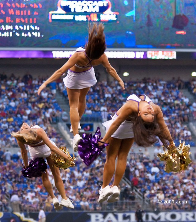 Cheerleaders: Ravens vs. Titans, Preseason 1