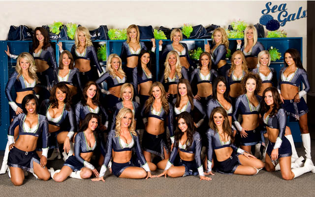 Sea Gals Photos from Week 17 – Ultimate Cheerleaders