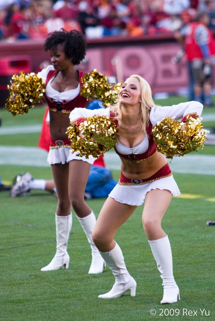 San Francisco Gold Rush  Hot cheerleaders, Nfl cheerleaders, Outfits