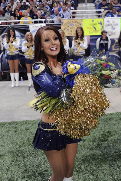 2010-pro-bowl-cheerleader_rams_shannon_400