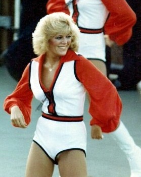 Twenty-Five Years Ago, the Chicago Honey Bears Rode Off Into the Super Bowl  Sunset: Part III: Super Bowl Honey Bear Tena Casassa-O'Keefe, First Person  – Ultimate Cheerleaders