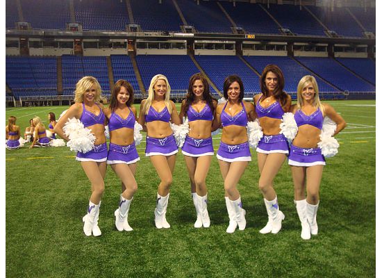 Minnesota Vikings – Ultimate Cheerleaders