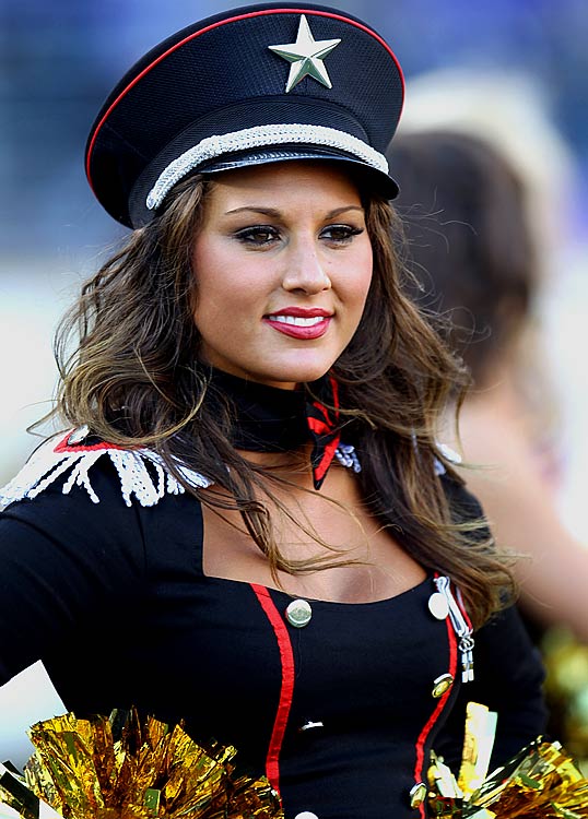 NFL Cheerleaders, Week 8