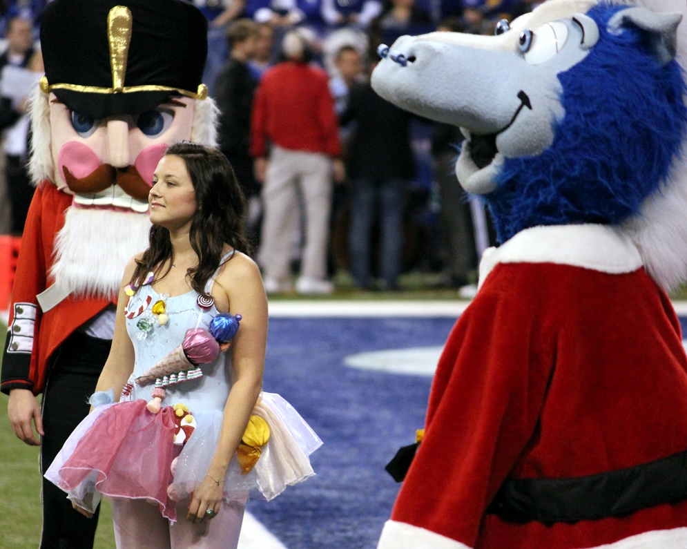 A Triple Treat of Holiday Cheer at the Colts-Texans Game – Ultimate  Cheerleaders