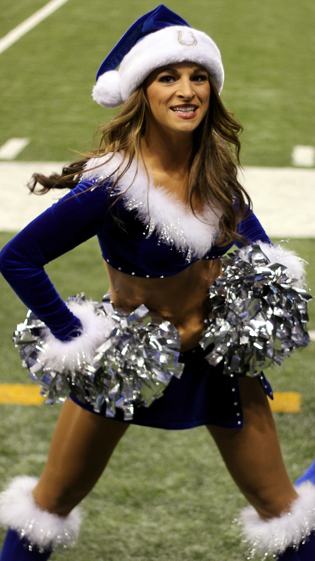 A Triple Treat of Holiday Cheer at the Colts-Texans Game – Ultimate  Cheerleaders