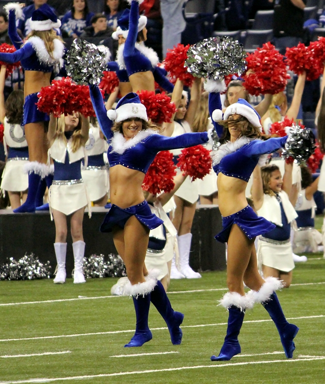 A Triple Treat of Holiday Cheer at the Colts-Texans Game – Ultimate  Cheerleaders