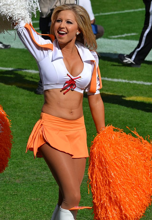 The Tampa Bay Buccaneers Cheerleaders sported throwbacks in honor