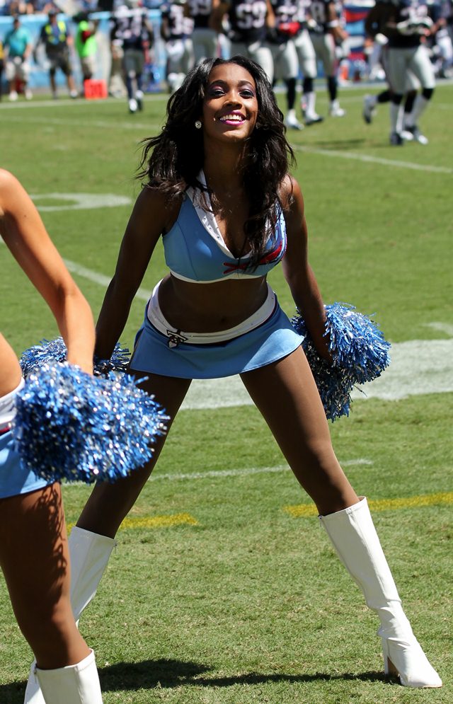 Tandra is Tennessee Titans Pro Bowl Cheerleader! – Ultimate Cheerleaders