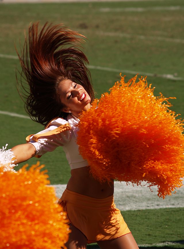 Throwback Uniforms..these actually look good  Tampa bay buccaneers  cheerleaders, Buccaneers football, Tampa buccaneers