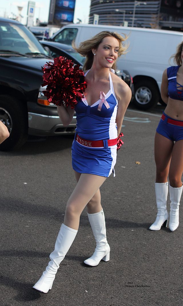 The Gotham City Cheerleaders Perform Outside MetLife Stadium as the  Unofficial Squad of the Giants - The New York Times