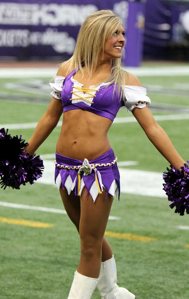 Minnesota Vikings – Ultimate Cheerleaders