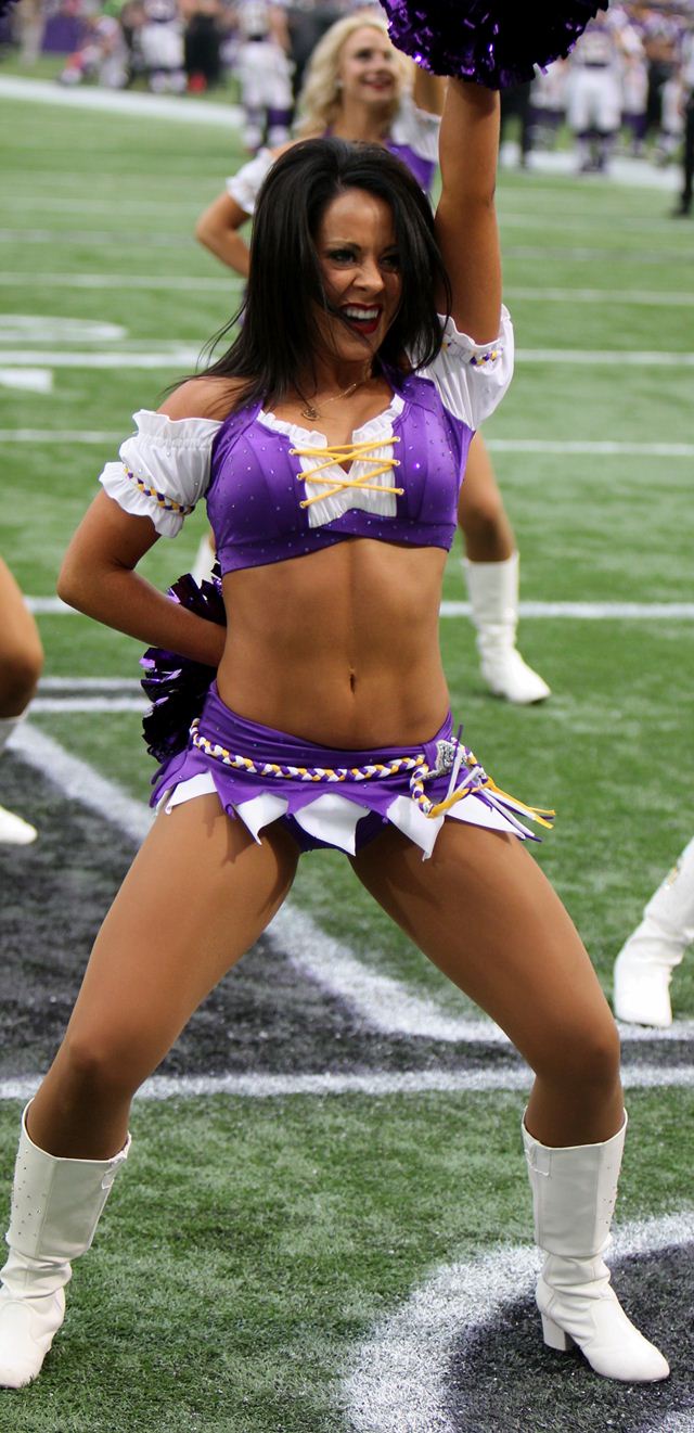 Beyond the Playbook: Hermantown dancer turns Vikings cheerleader