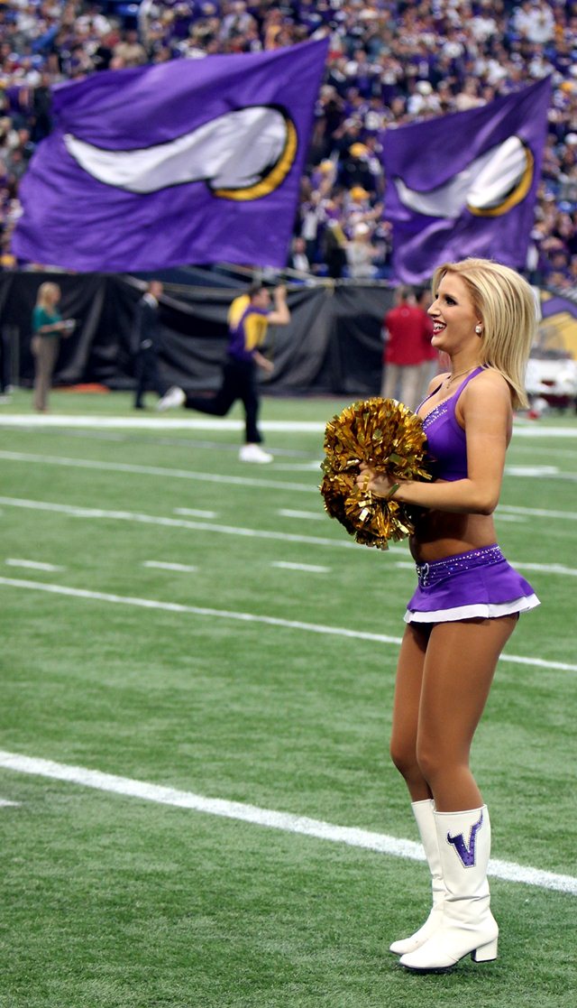 Beyond the Playbook: Hermantown dancer turns Vikings cheerleader