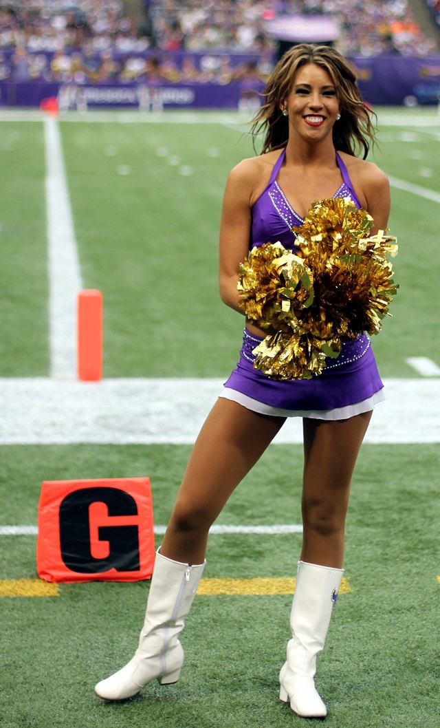 Beyond the Playbook: Hermantown dancer turns Vikings cheerleader