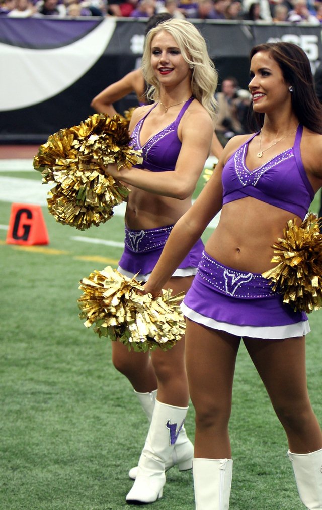 Beyond the Playbook: Hermantown dancer turns Vikings cheerleader