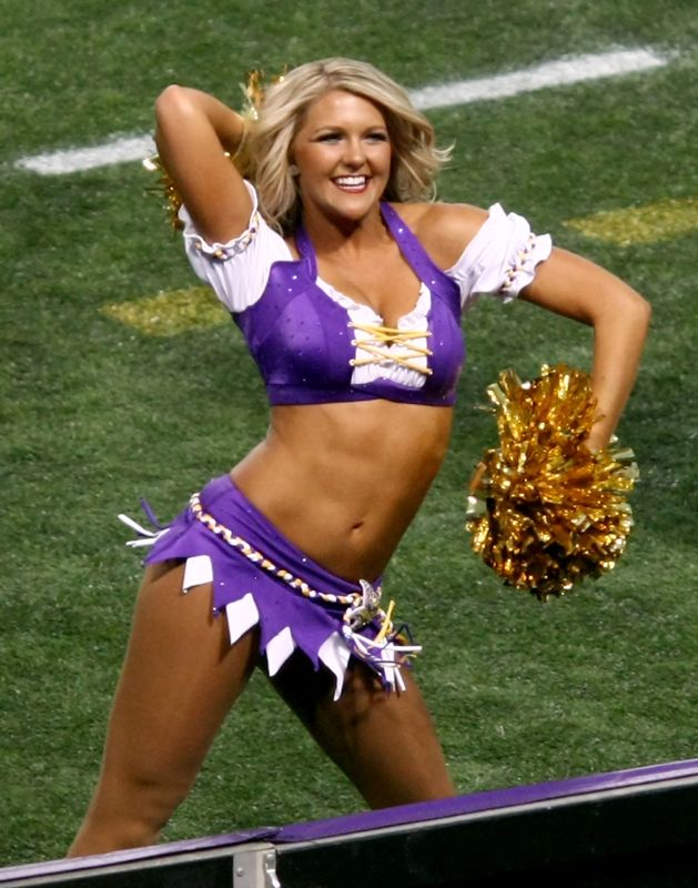 Minnesota Vikings – Ultimate Cheerleaders