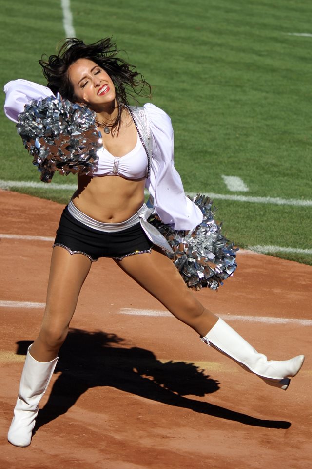 2013 Oakland Raiderettes at Raiderville, Football's Fabulo…