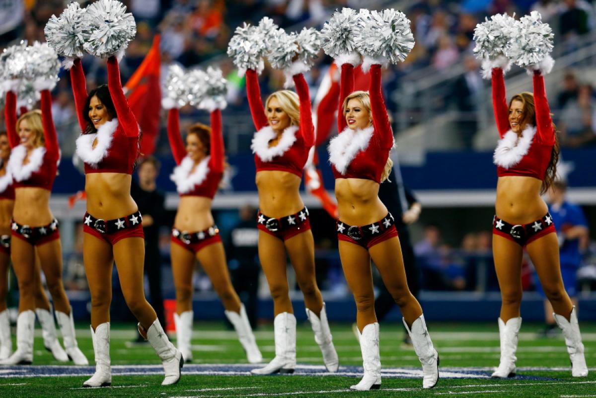 NFL Cheerleaders: Week 15