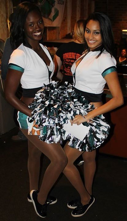 Philadelphia Eagles – Ultimate Cheerleaders