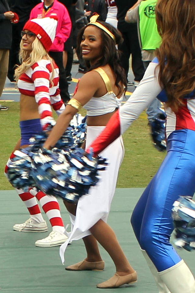 Jessi's line of the Titans Cheerleaders starts the countdown to Halloween –  Ultimate Cheerleaders