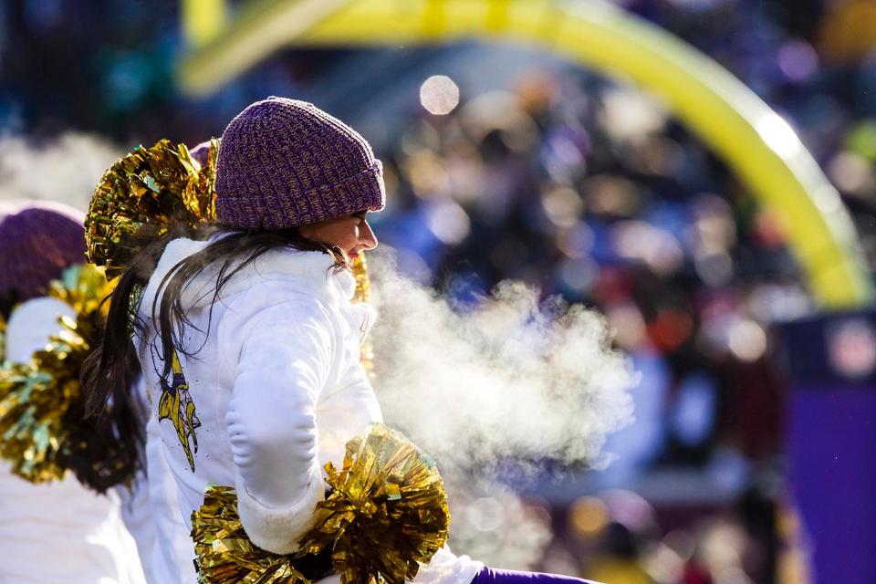 Minnesota Vikings Cheerleader's Wild Photos Cause A Stir - Game 7