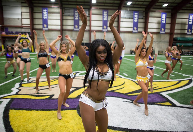 PHOTOS: Behind the scenes of the Vikings cheerleader swimsuit gallery