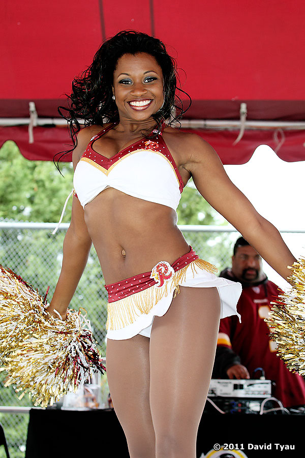 Former Redskins and Ravens Cheerleader Talmesha Richards to Appear on TLC's  'Say Yes To The Dress' – Ultimate Cheerleaders