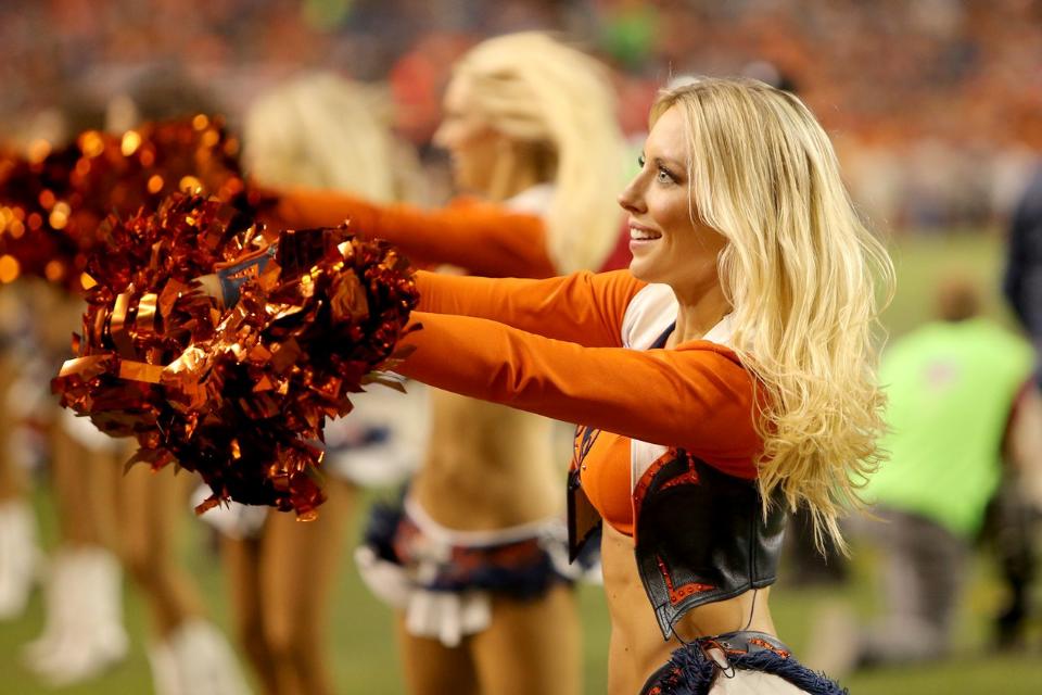 Denver Broncos Cheerleaders Photos from Week 4 – Ultimate Cheerleaders