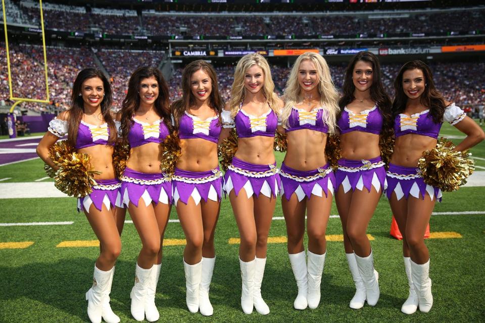 Minnesota Vikings Cheerleaders Photos from Week 3.