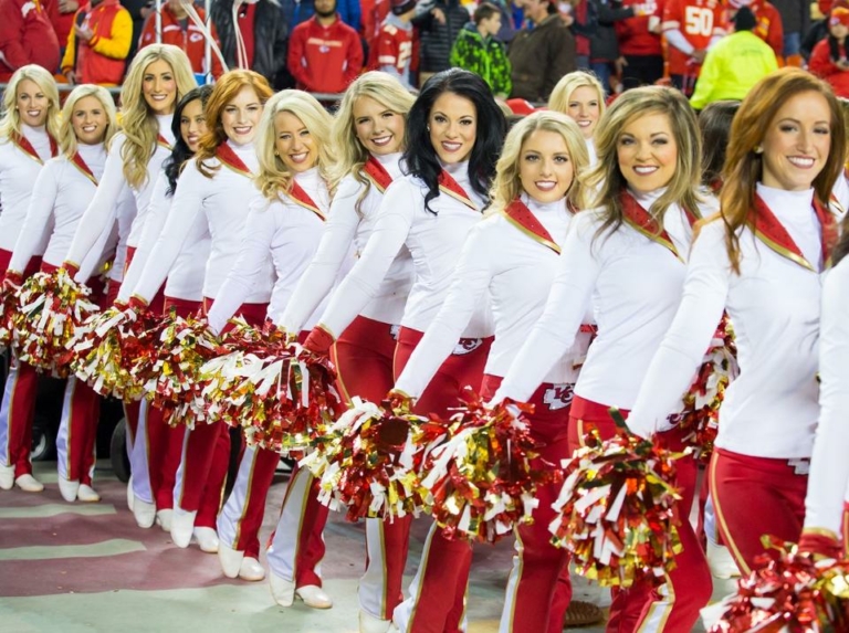 Kansas City Chiefs Cheerleaders Photos from Week 15