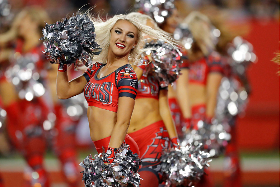 Tampa Bay Buccaneer Cheerleaders Perform In Color Rush Outfits – Ultimate  Cheerleaders