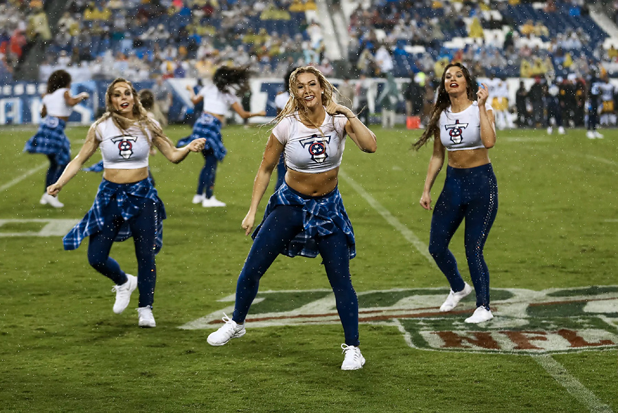 Tennessee Titans Cheerleaders Photos from Preseason Week 3 – Ultimate  Cheerleaders