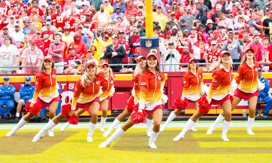 Kansas City Chiefs Cheerleaders Photos from Week 3 – Ultimate Cheerleaders