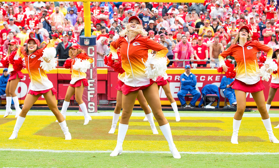 Kansas City Chiefs Cheerleaders Photos from Week 3 – Ultimate