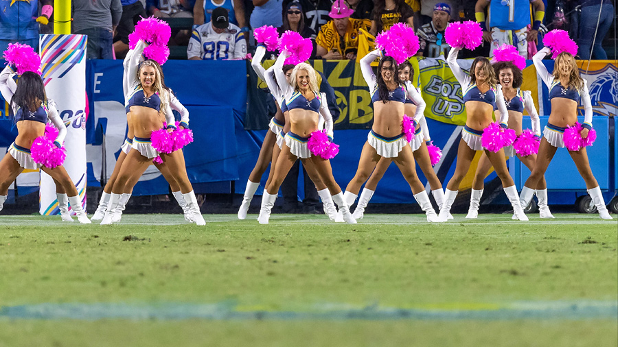 Chargers Grab A Tiger By The Tail – Ultimate Cheerleaders