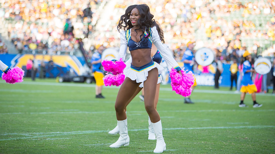 Los Angeles Chargers – Ultimate Cheerleaders