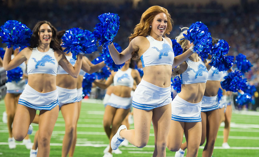 Detroit Lions Cheerleaders Photos from Week 7 – Ultimate Cheerleaders