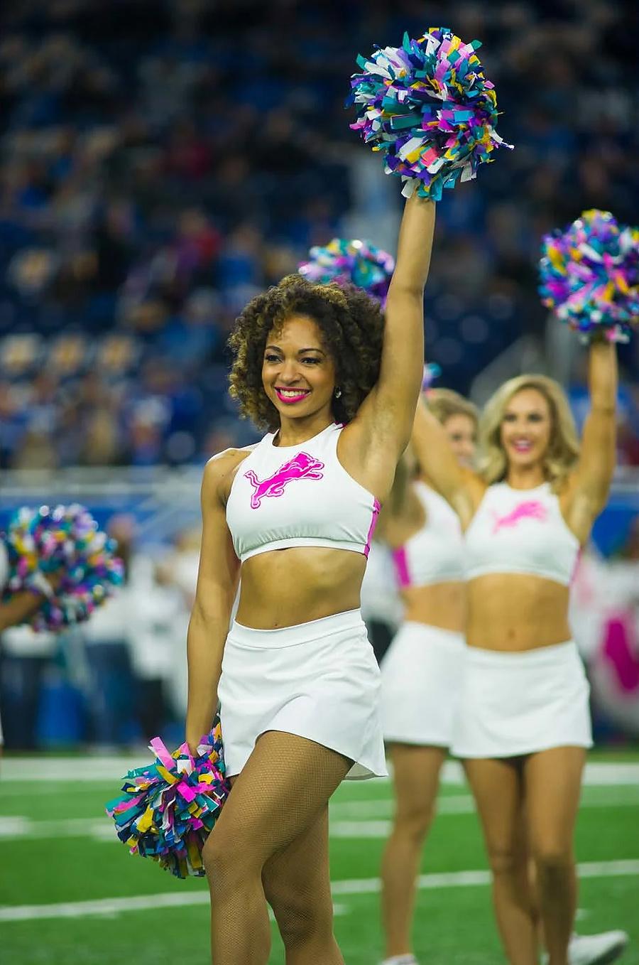 Detroit Lions Cheerleaders  Cute cheerleaders, Hot cheerleaders,  Cheerleading