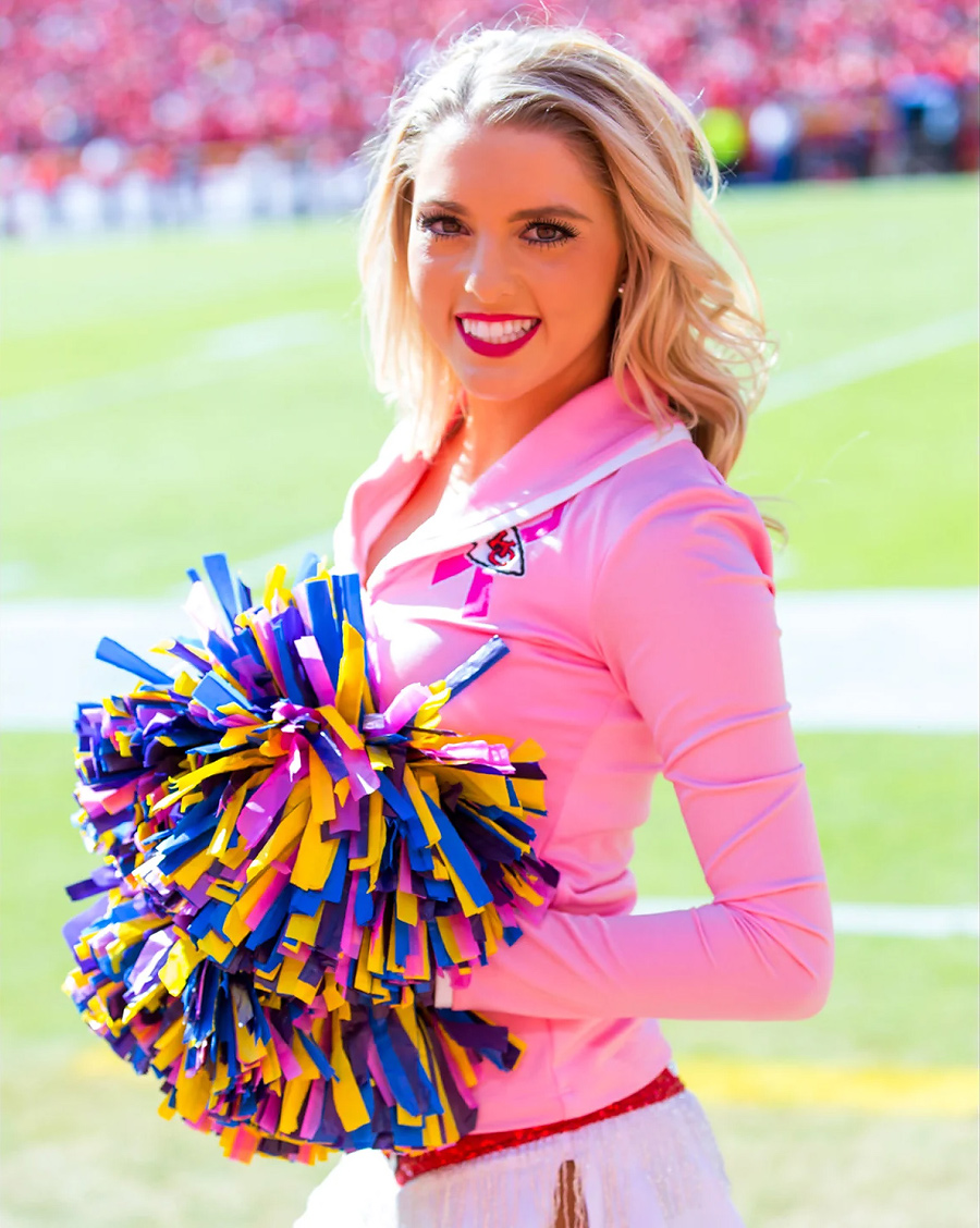 Photos: Chiefs Cheer and Entertainment from Week 6 vs. Buffalo Bills