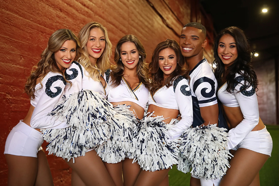 Los Angeles Rams Cheerleaders Photos from Wild Card Weekend – Ultimate  Cheerleaders