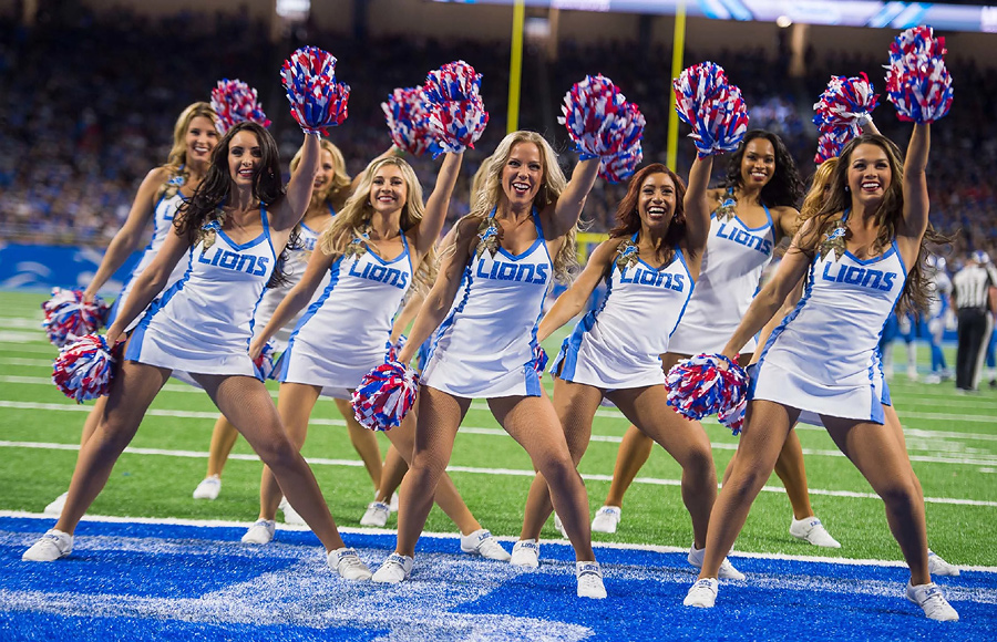 Detroit Lions Cheerleaders Photos from Week 11 Ultimate Cheerleaders