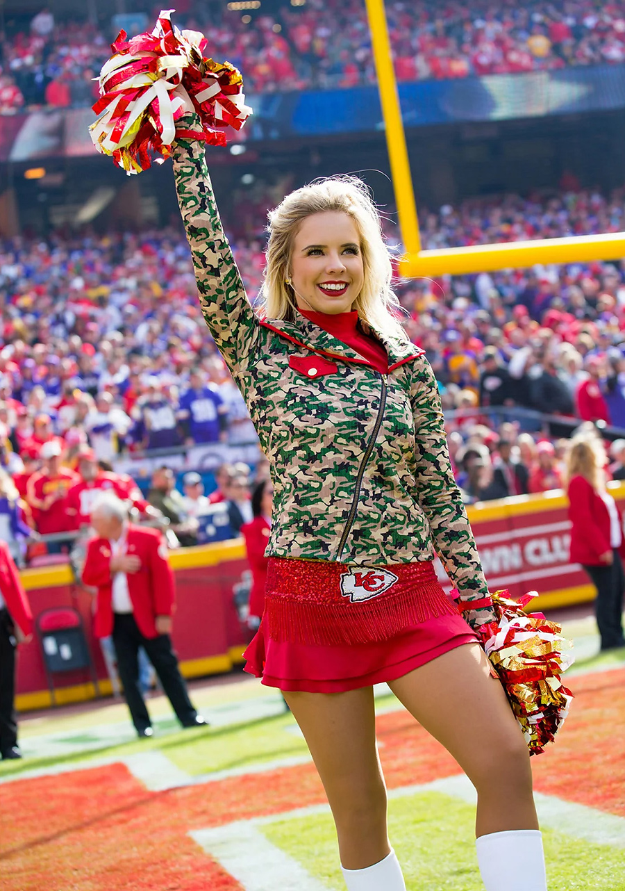 Kansas City Chiefs Cheerleaders Photos from Week 9 – Ultimate