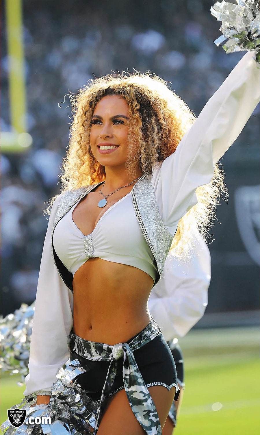 Oakland Raiderettes Photos from Week 10 – Ultimate Cheerleaders