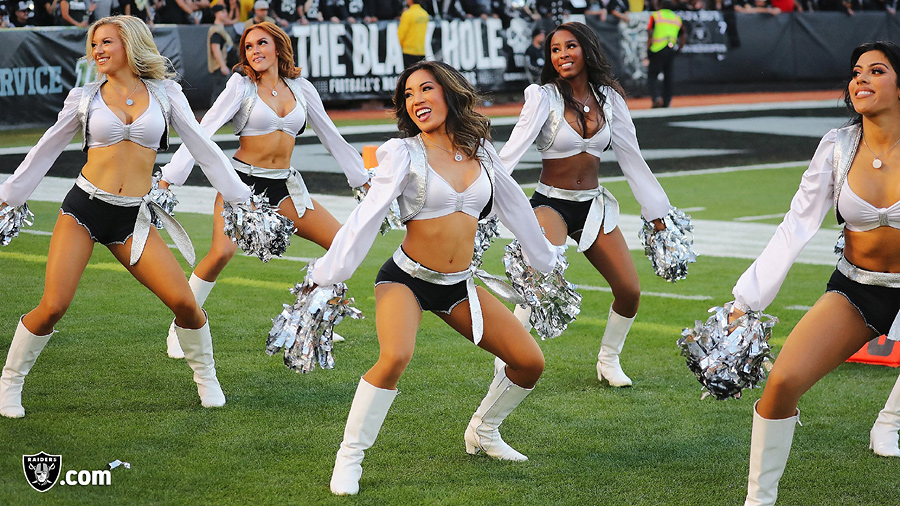 Oakland Raiderettes Photos from Week 10 – Ultimate Cheerleaders