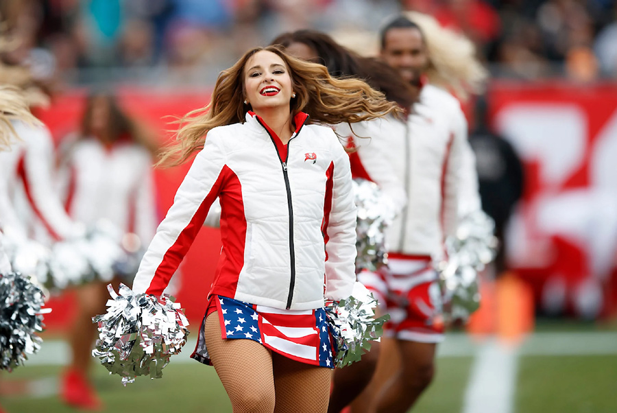 Tampa Bay Buccaneers Cheerleaders Photos from Week 11 – Ultimate  Cheerleaders