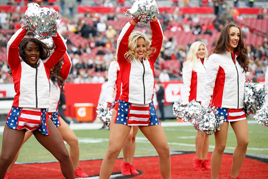 Tampa Bay Buccaneers Cheerleaders Photos from Week 11 – Ultimate  Cheerleaders