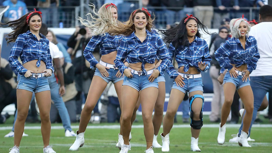 Gracious Whitney graces the cover of the Titans Cheerleaders Calendar –  Ultimate Cheerleaders