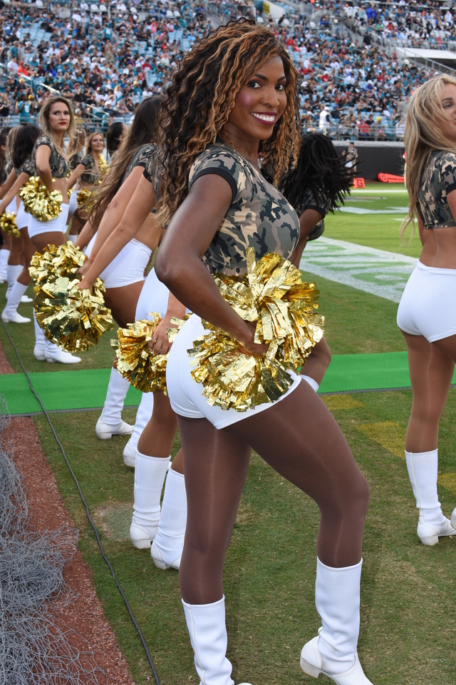 The ROAR Of The Jaguars–Salute To Service Game Versus Texans – Ultimate  Cheerleaders